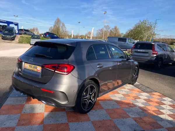 Mercedes-Benz CLASSE A 180 D 7G-DCT AMG LINE Full LED GPS Caméra Pack Premium - Photo 5