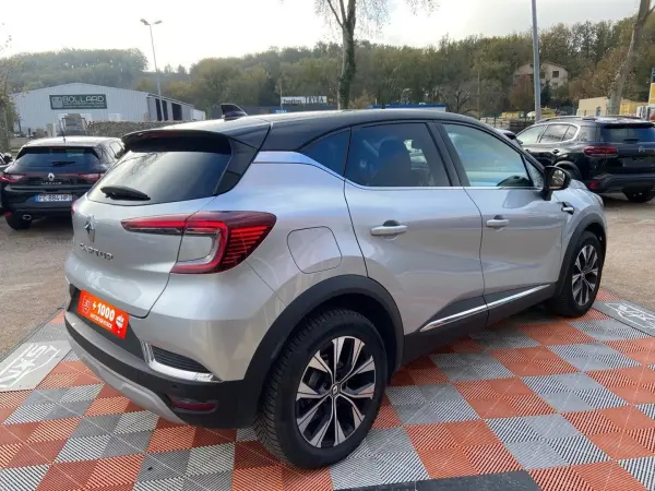 Renault CAPTUR TCe 90 BV6 TECHNO GPS 9.3" Caméra - Photo 2