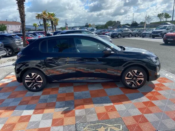 Peugeot 208 Hybrid 110 e-DCS6 ALLURE PACK VISION & NAVIGATION - Photo 4