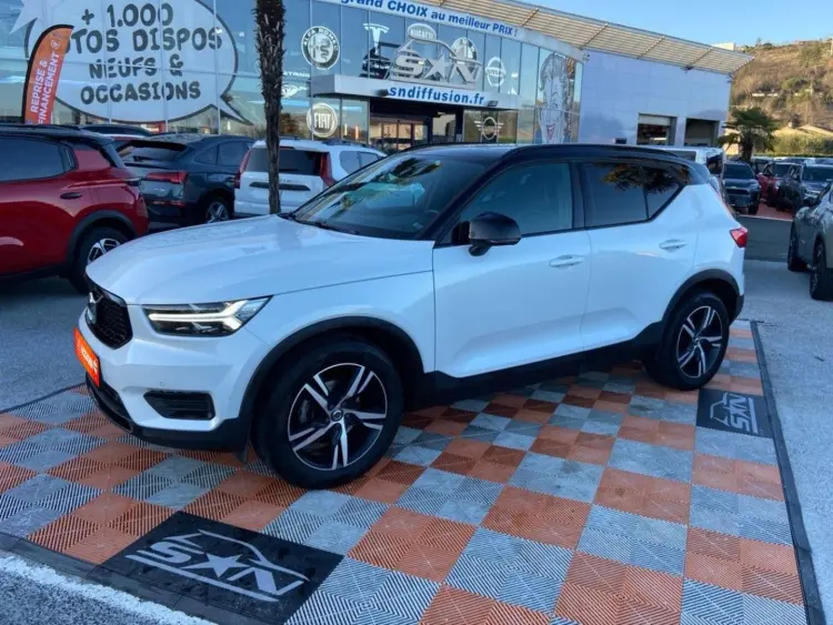 Volvo XC 40 2.0 D3 150 R-DESIGN