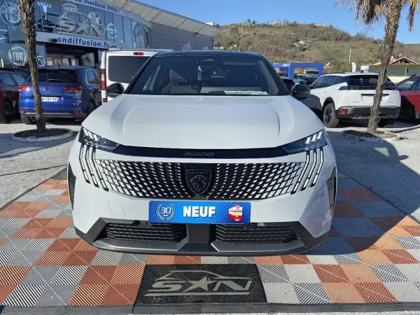 Peugeot 3008 Hybrid 145 e-DCS6 GT Toit Alcantara Executive Pack 360° Vision & Drive Assist Plus - Photo 2