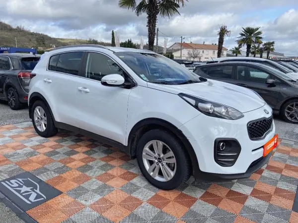 Kia SPORTAGE 1.7 CRDI 115 BV6 PACK NAVI 1 ère main - Photo 3