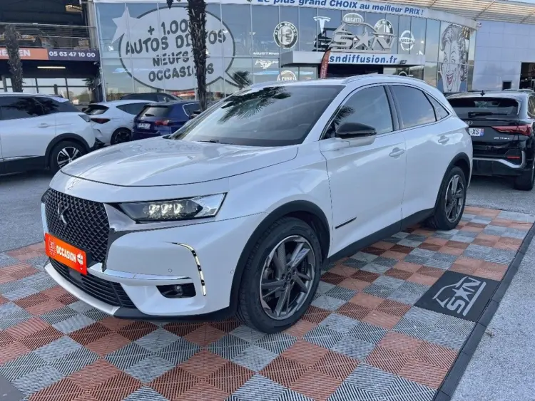 DS DS7 CROSSBACK 1.6 225 AUTO GRAND CHIC CUIR Toit Hifi 10800€ d'Options