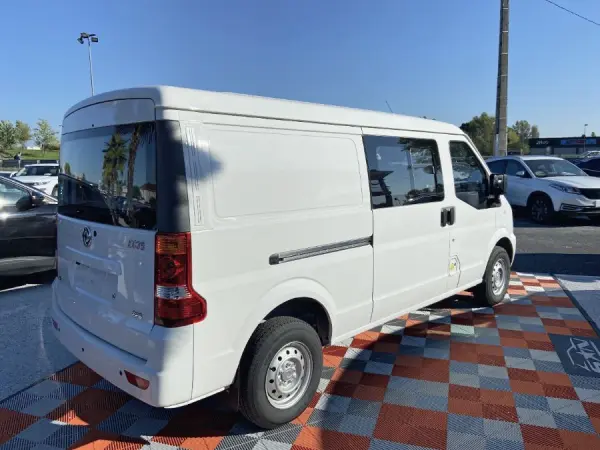 DFSK Eco City 35 CABINE APPROFONDIE 4 Places Caméra 2 Portes Lat. Clim. Bluetooth Vitré - Photo 2