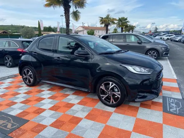 Toyota YARIS NEW 1.5 HYBRIDE 116 H DESIGN JA 16" Caméra - Photo 3