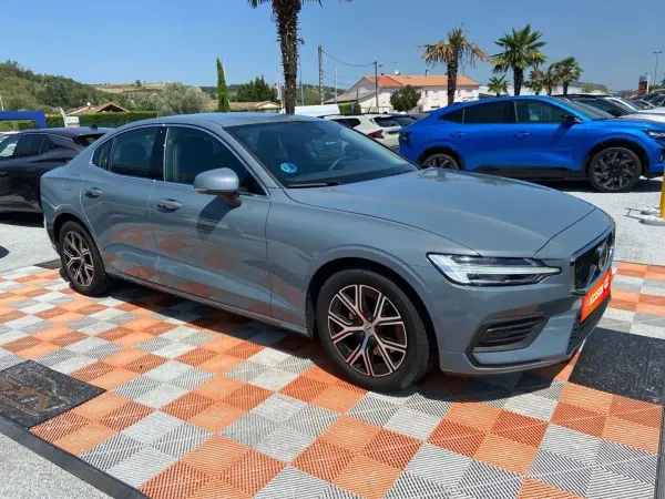 Volvo S60 B4 197 MHEV BVA CORE + GPS Caméra - Photo 3